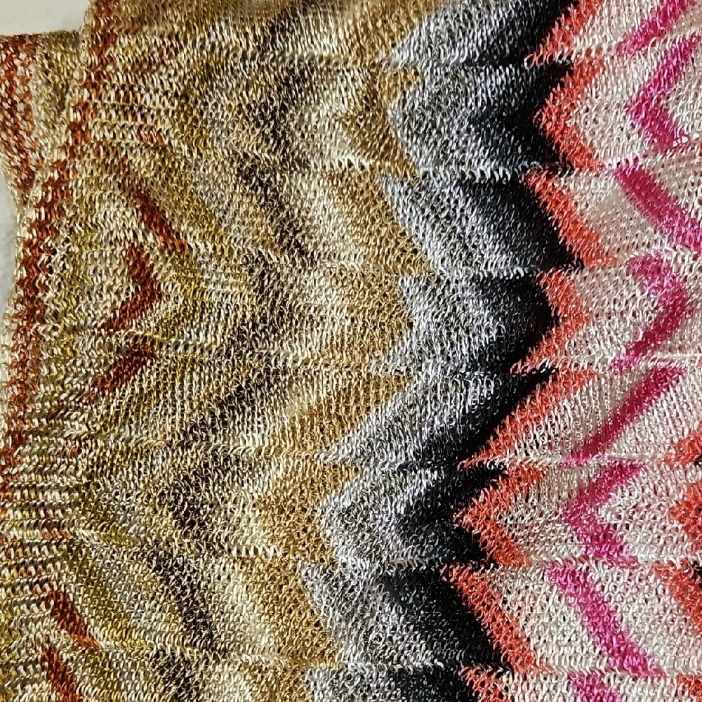 Missoni Vibrant Wrap - Picture 8 of 10
